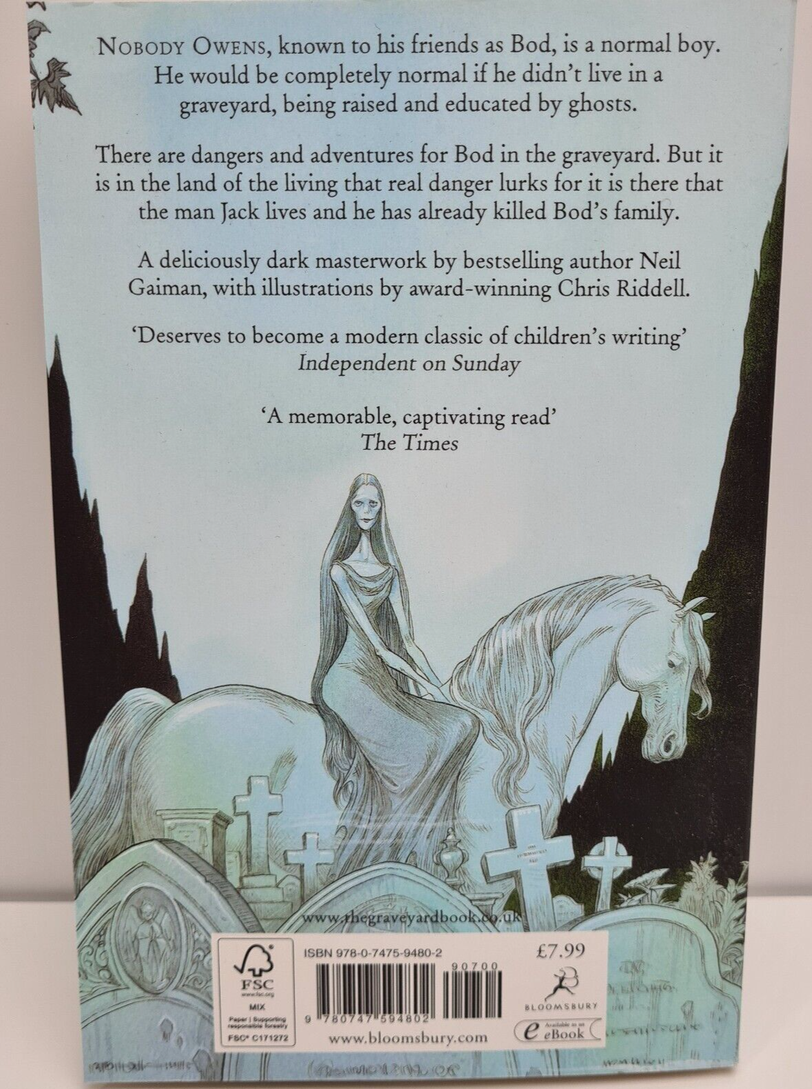 The Graveyard Book By Neil Gaiman - Brand New Paperback Book
