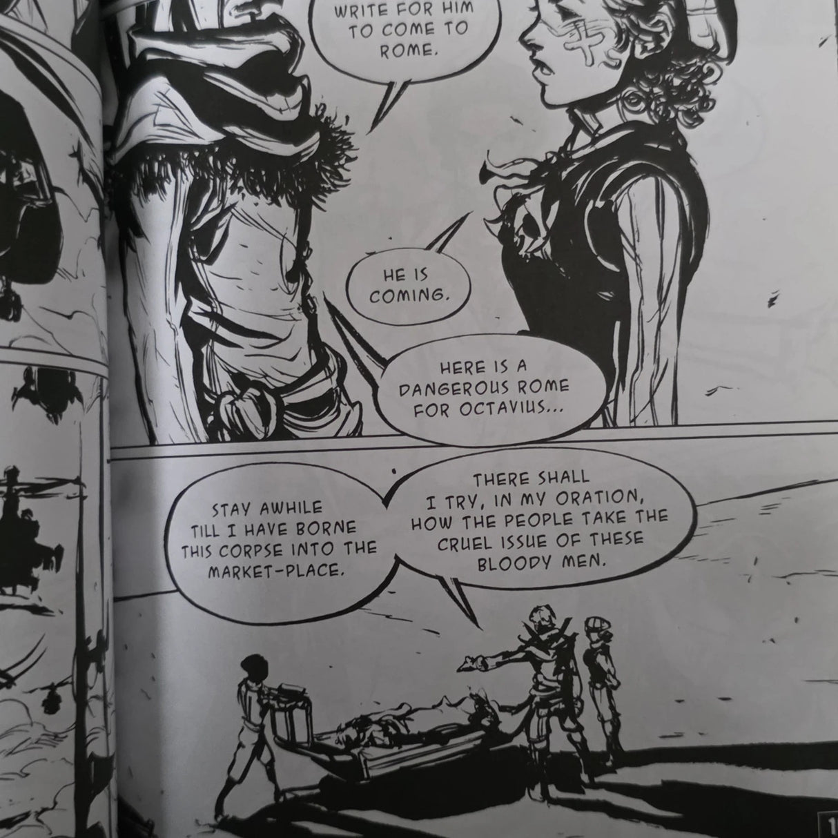 Manga Shakespeare: Julius Caesar by William Shakespeare Paperback Book