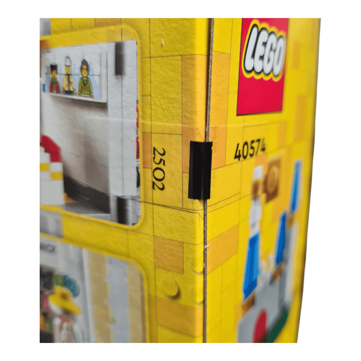 Close-up of LEGO 40574 box corner showing packaging details for the Lego Retail Store Set.