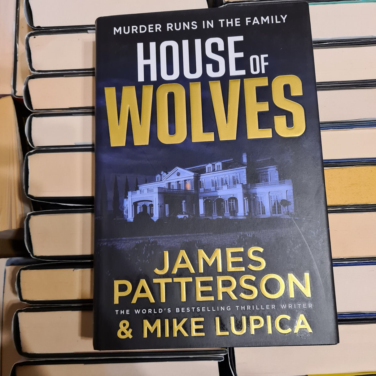 James Patterson Build Your Own Hard or Paperback Book Bundle - Buy 3 Get 2 Free