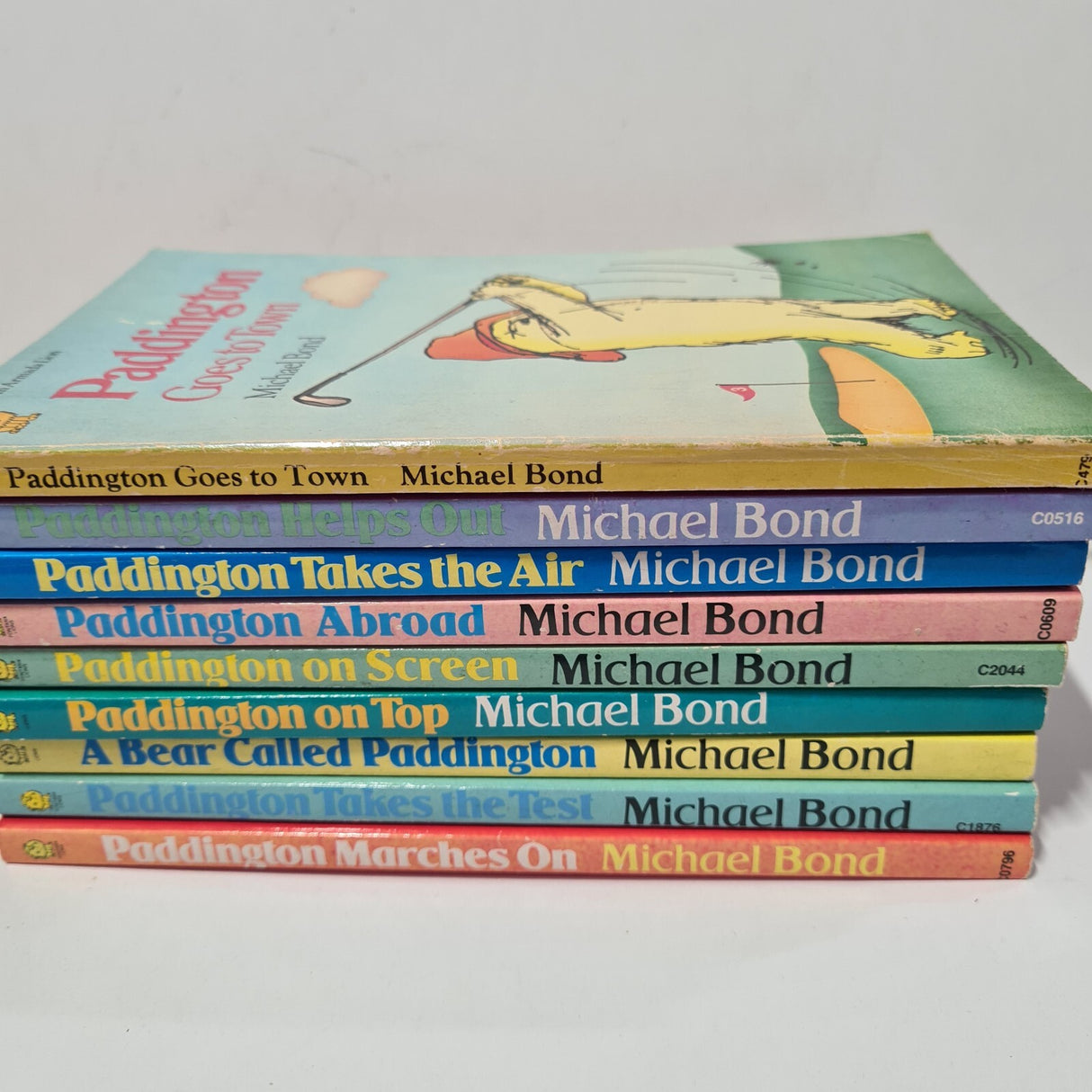 9 x Vintage Paddington Paperback Books By Michael Bond Publised by Young Lions